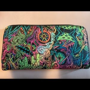 Psychedelic Wallet 🦜